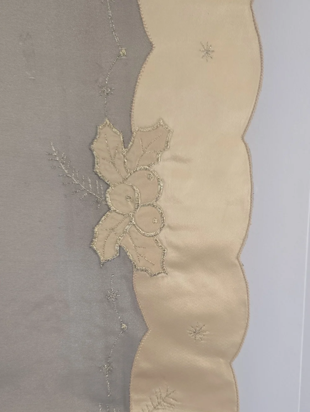 Gold Decorative Table Topper/Table Scarf— Elegant Floral Accent 36